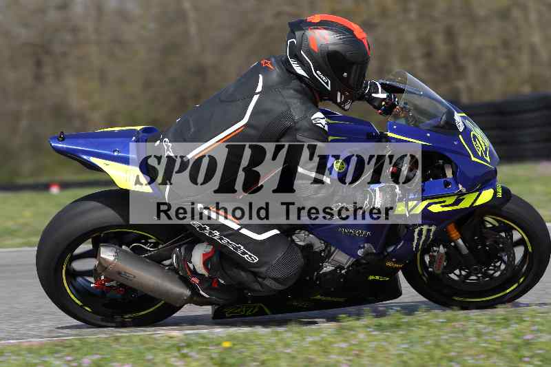 /Archiv-2023/06 10.04.2023 Moto Club Anneau du Rhin/Blanc-Novice/27